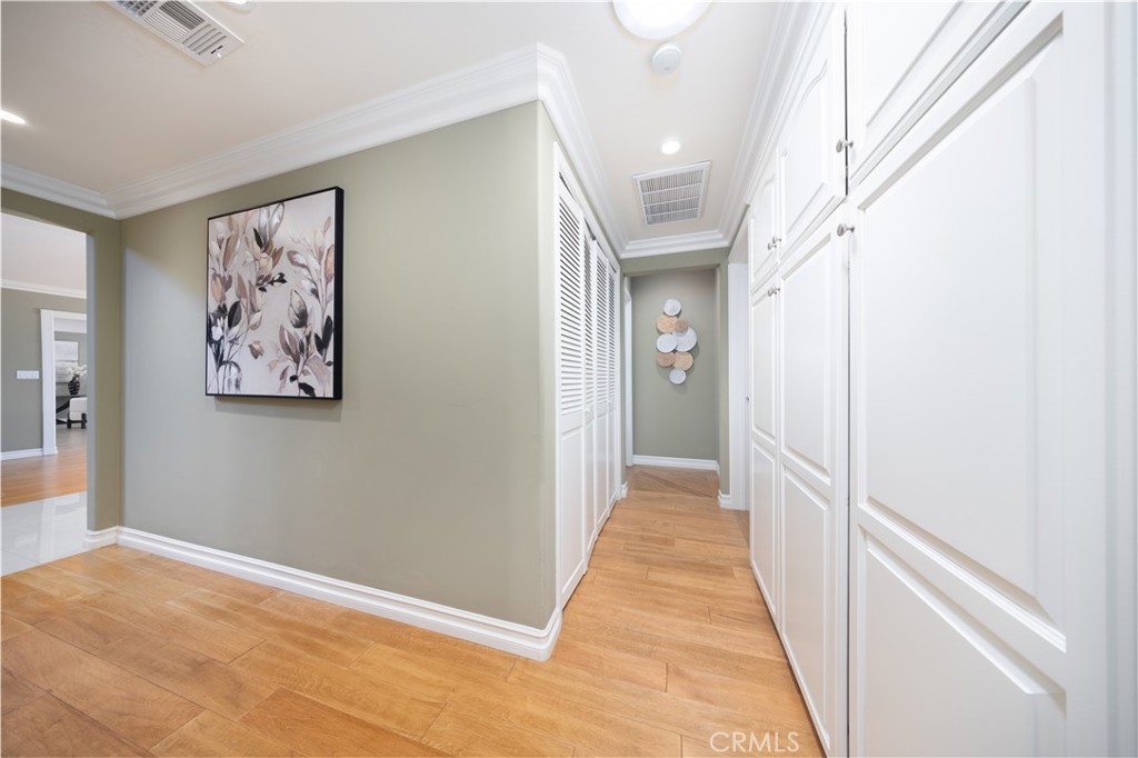 430 W Winnie Way Property Photo 22