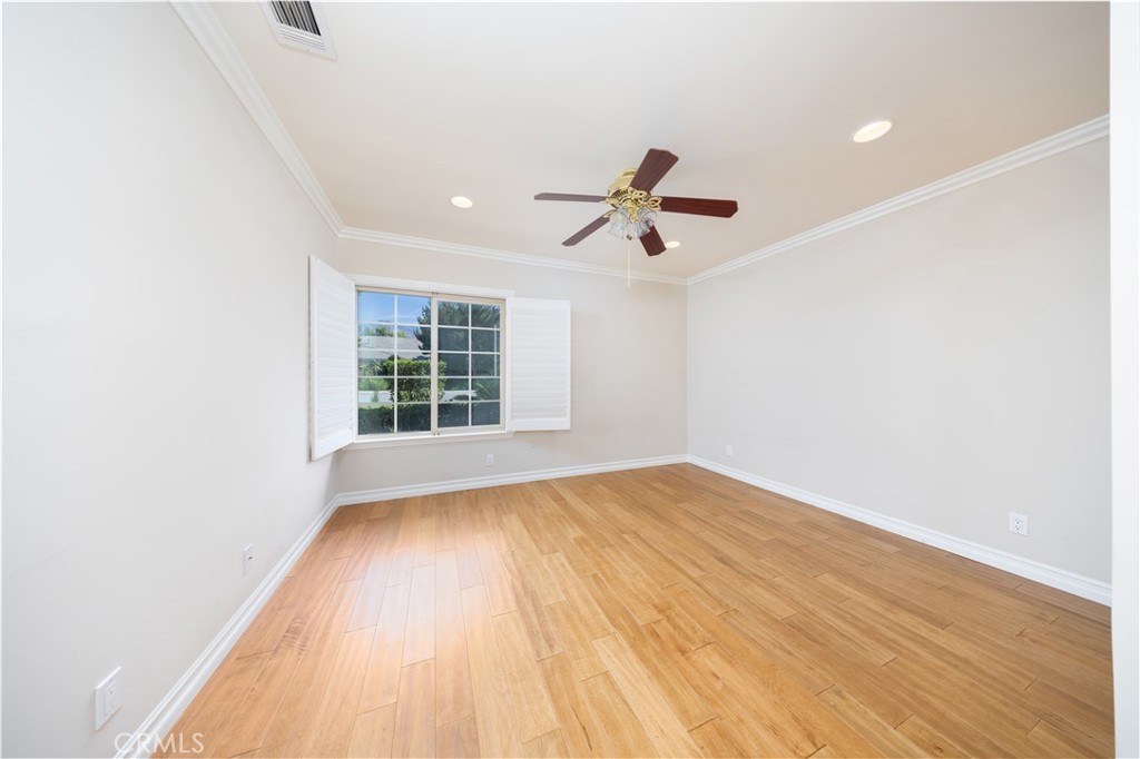 430 W Winnie Way Property Photo 23
