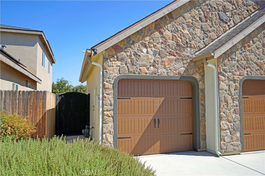 10118 Alondra Dr Property Photo 7