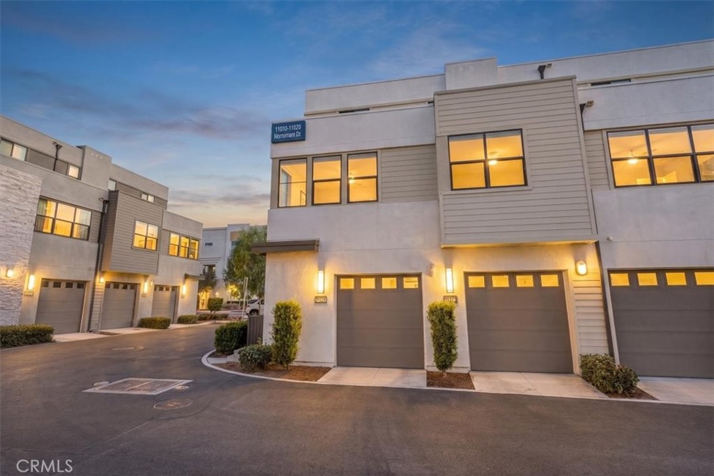 11010 Momentum Drive Property Photo 2