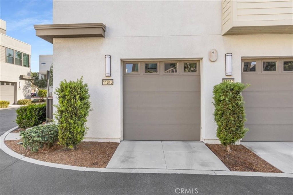 11010 Momentum Drive Property Photo 4