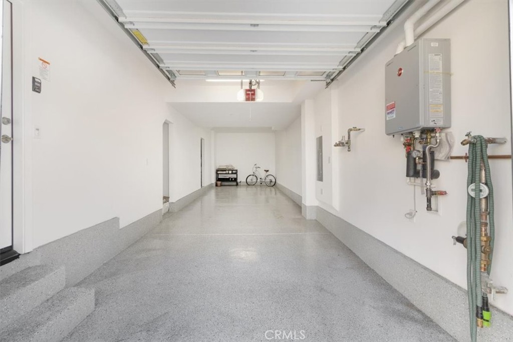 11010 Momentum Drive Property Photo 24