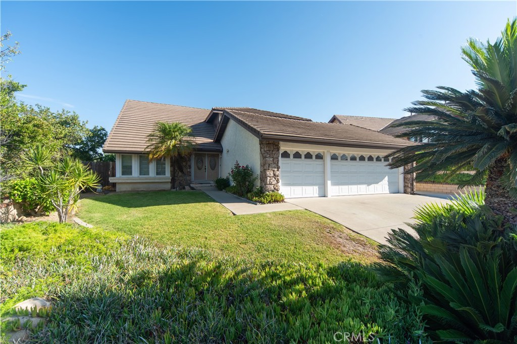 21515 Chirping Sparrow Property Photo 1
