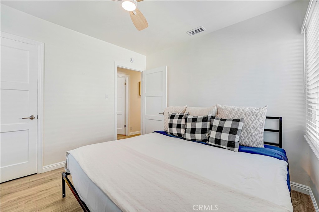 1417 Camelia Property Photo 17