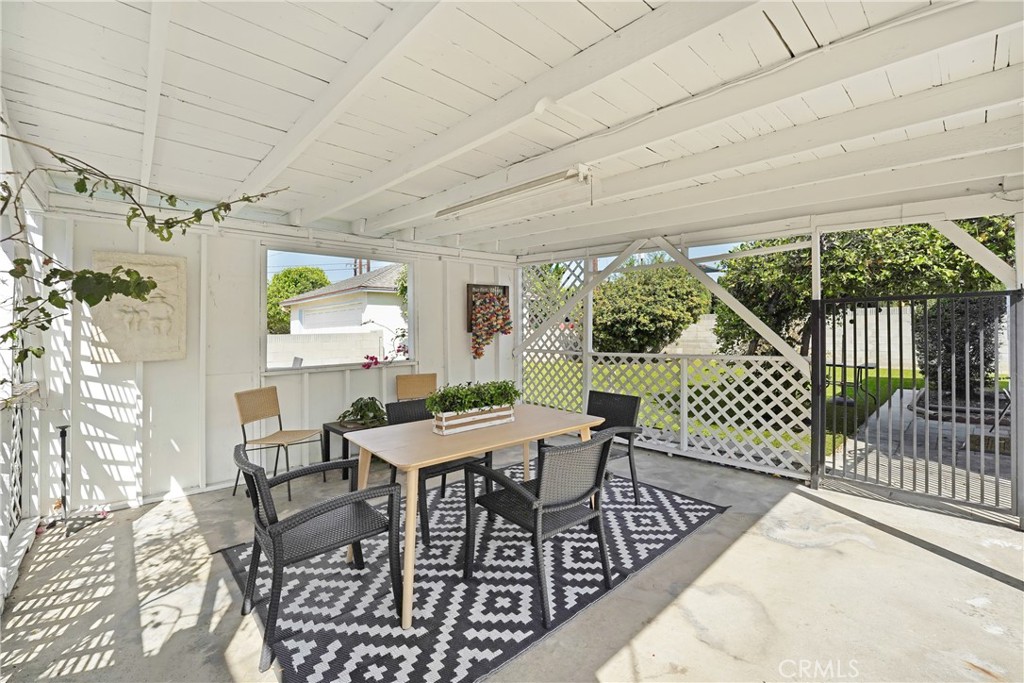 1417 Camelia Property Photo 21