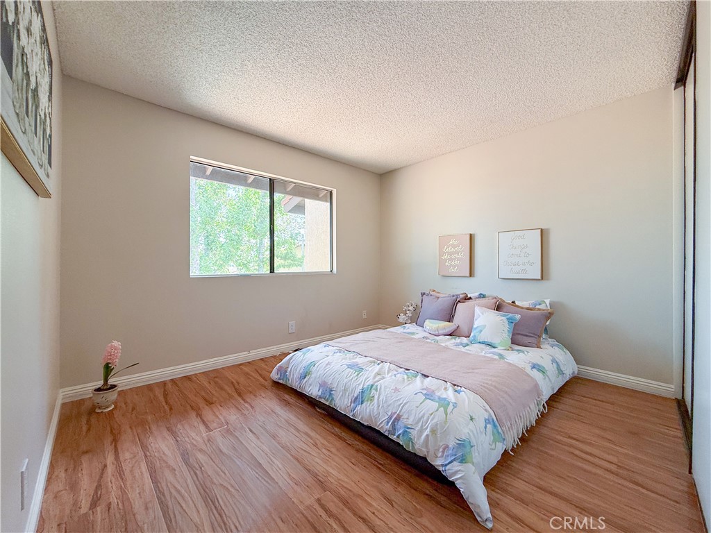 1034 E Romney Drive Property Photo 30