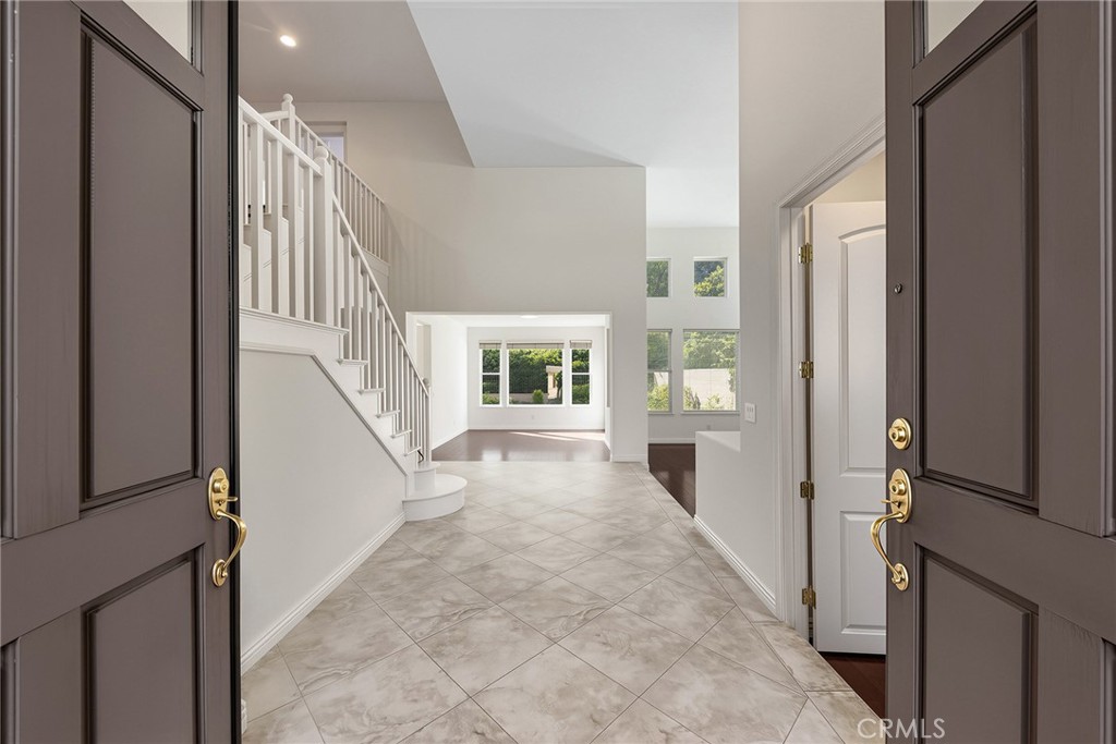 3125 S Ridge Point Dr Property Photo 6