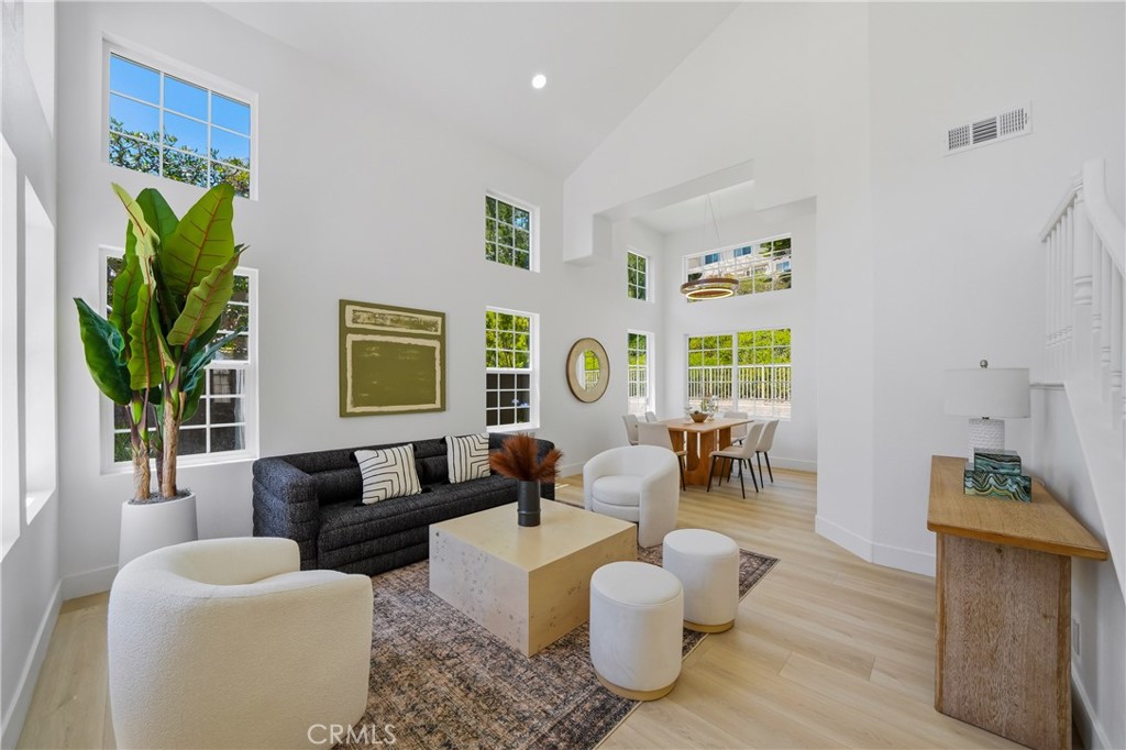 9 Via Rosado Property Photo 4