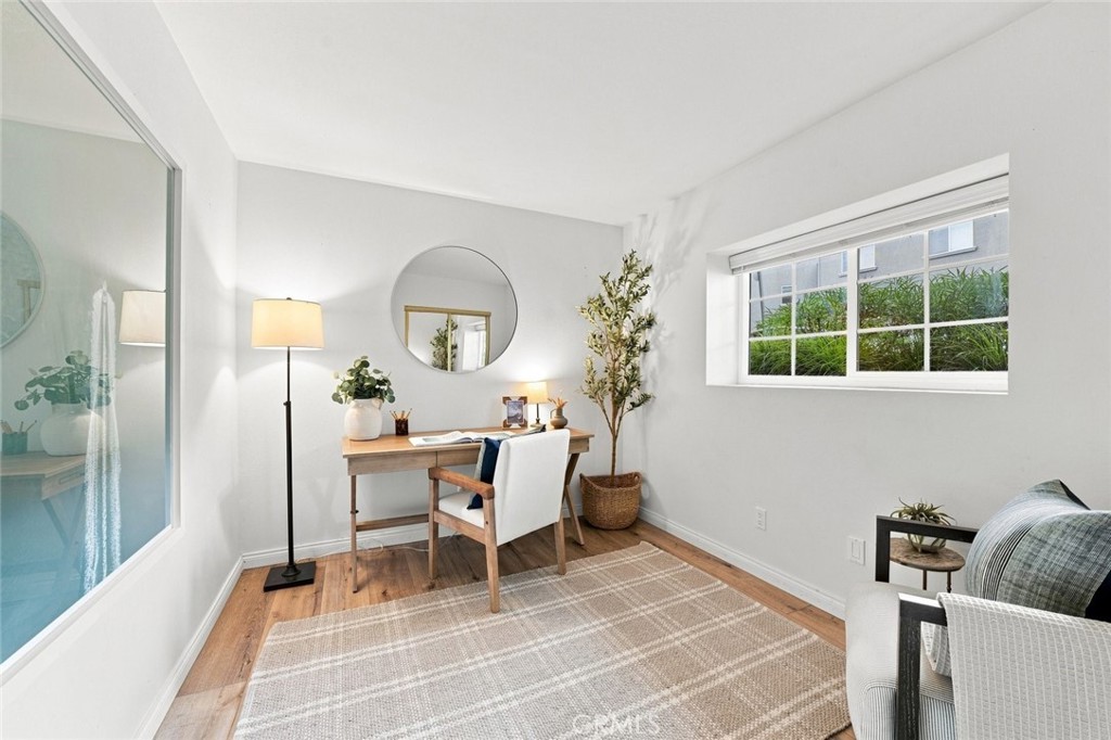 400 Richmond 2 Property Photo 23