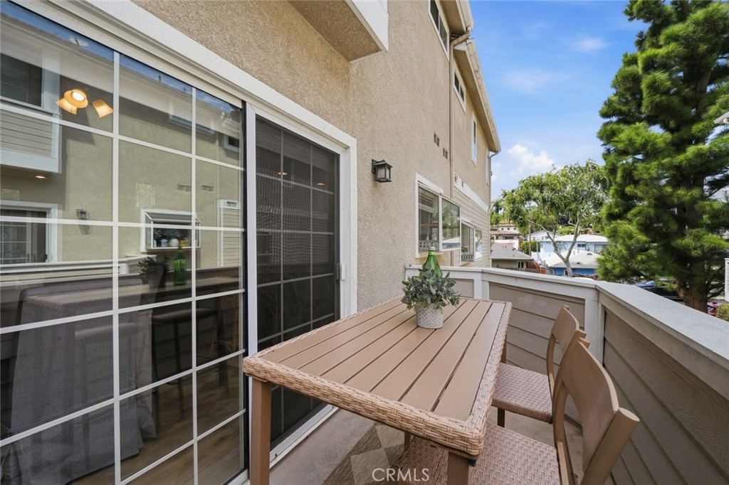 400 Richmond 2 Property Photo 24