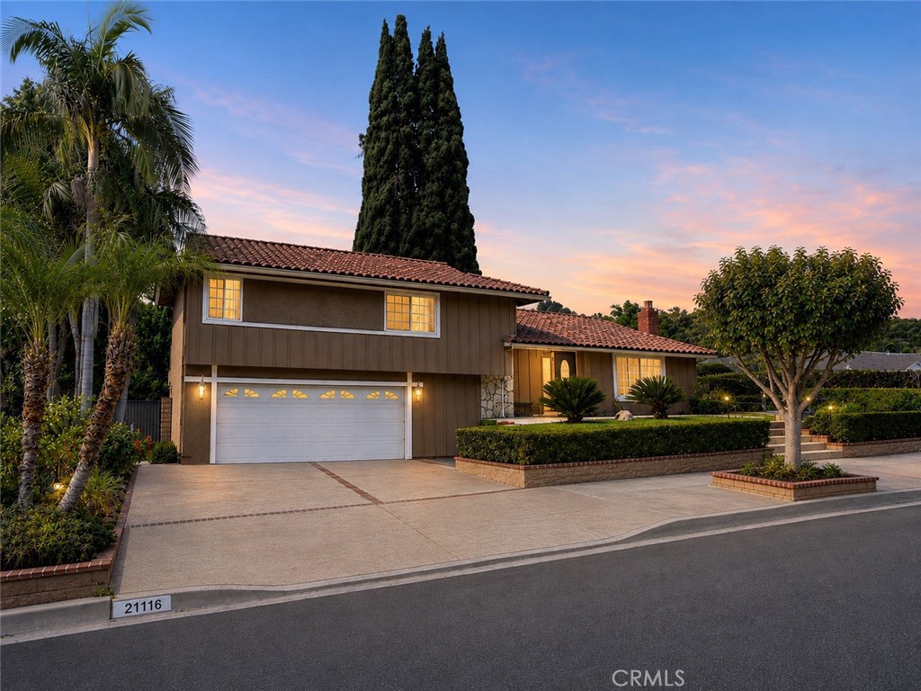 21116 Silver Cloud Property Photo 1