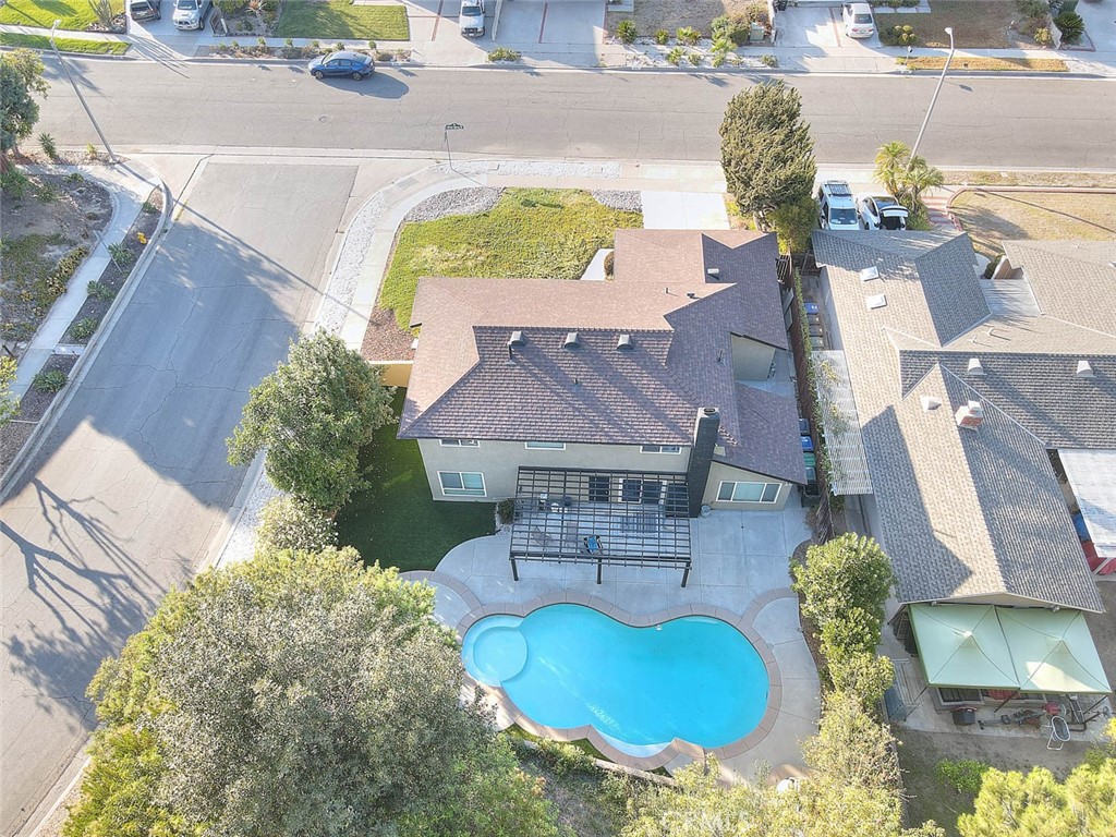 24126 Silver Spray Property Photo 4