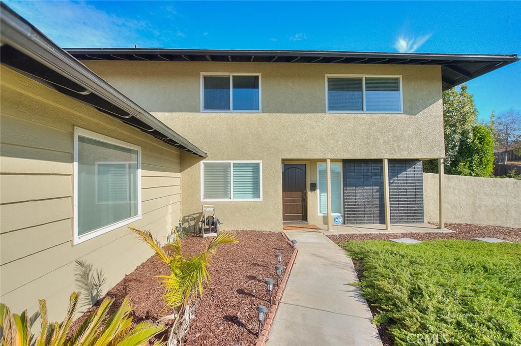 24126 Silver Spray Property Photo 5