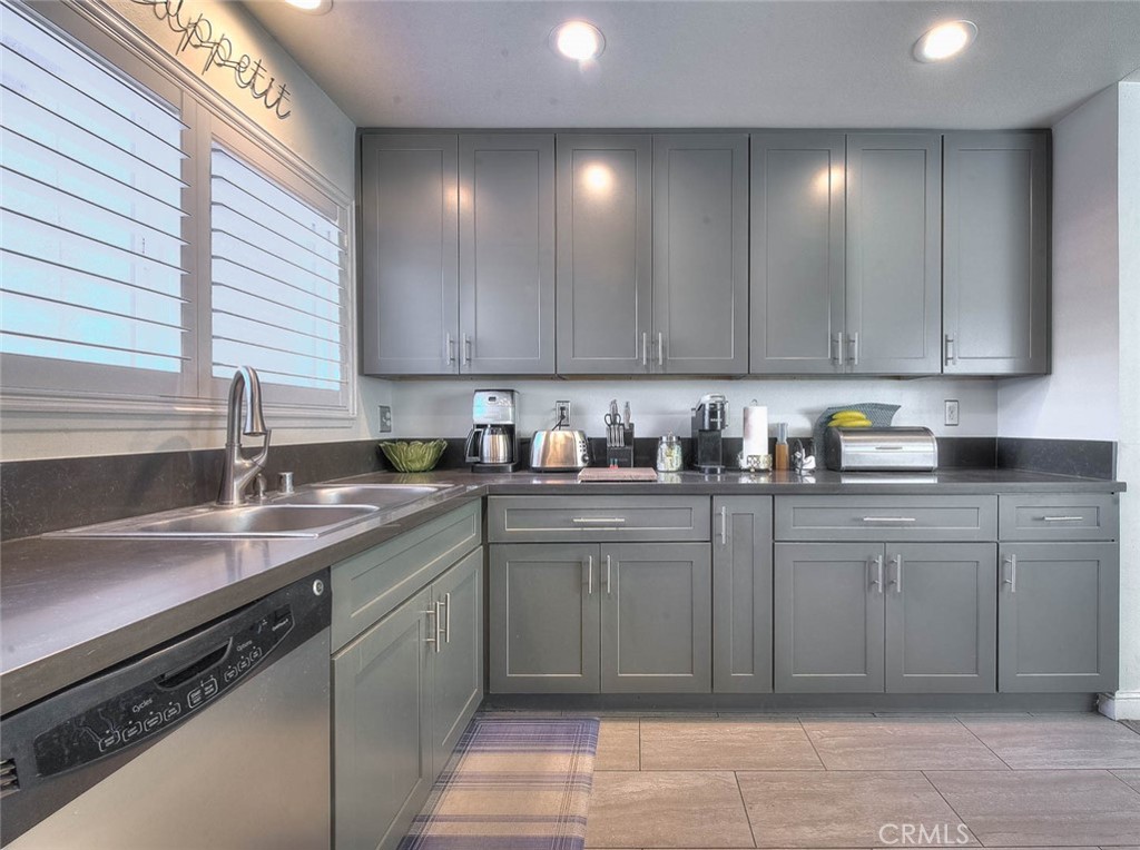 24126 Silver Spray Property Photo 17