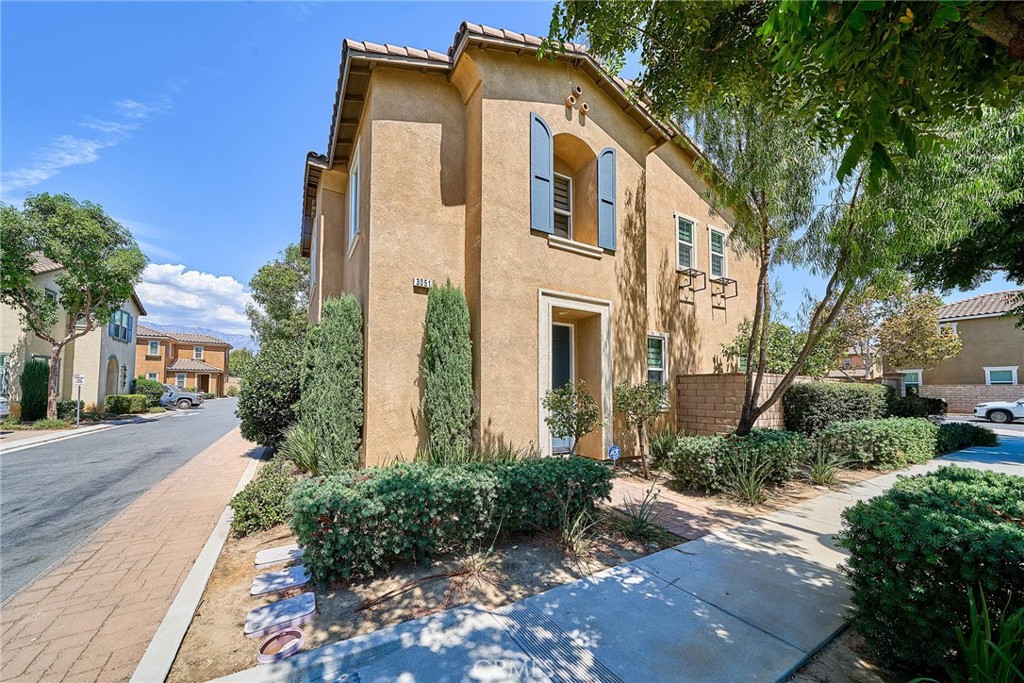 3051 E Via Corvina Property Photo 3