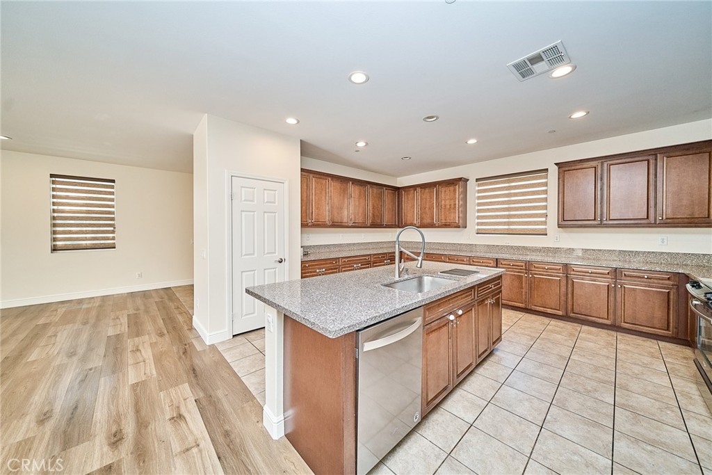 3051 E Via Corvina Property Photo 9
