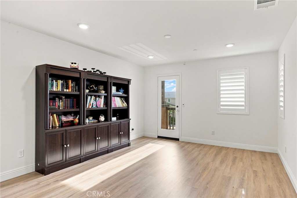 5355 Delaney Way Property Photo 18