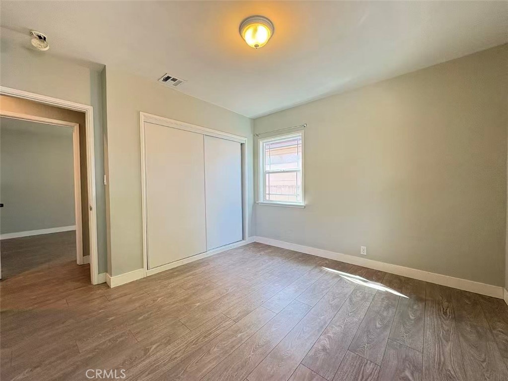 5452 Loma Ave A Property Photo 5