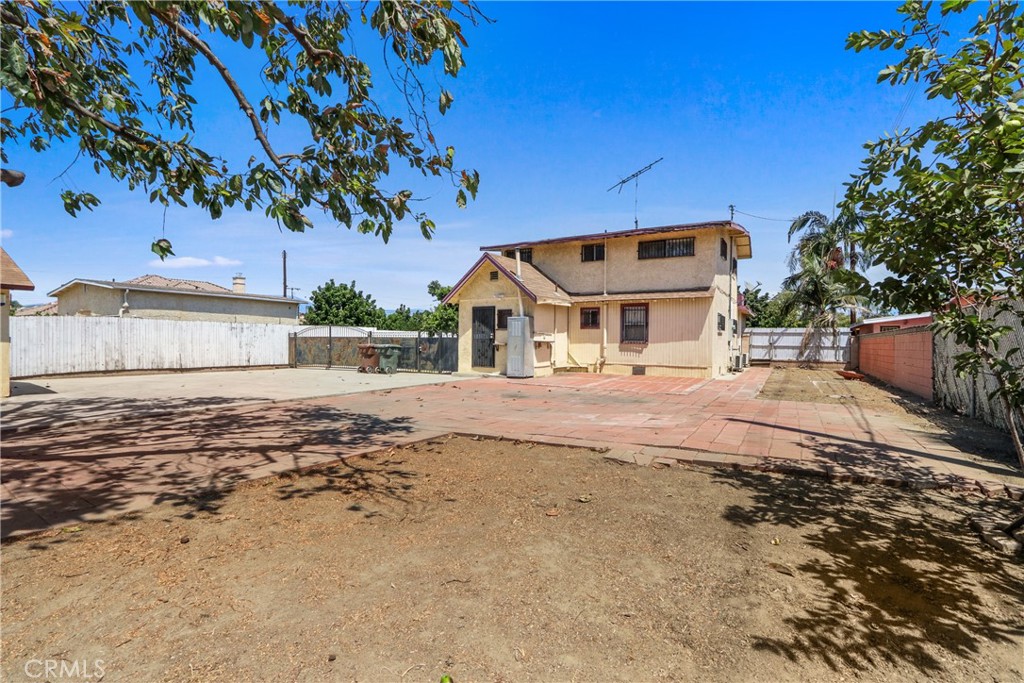 12404 Poinsettia Property Photo 3