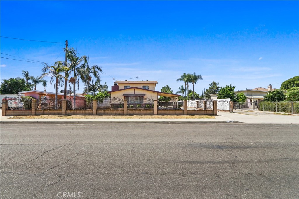 12404 Poinsettia Property Photo 5