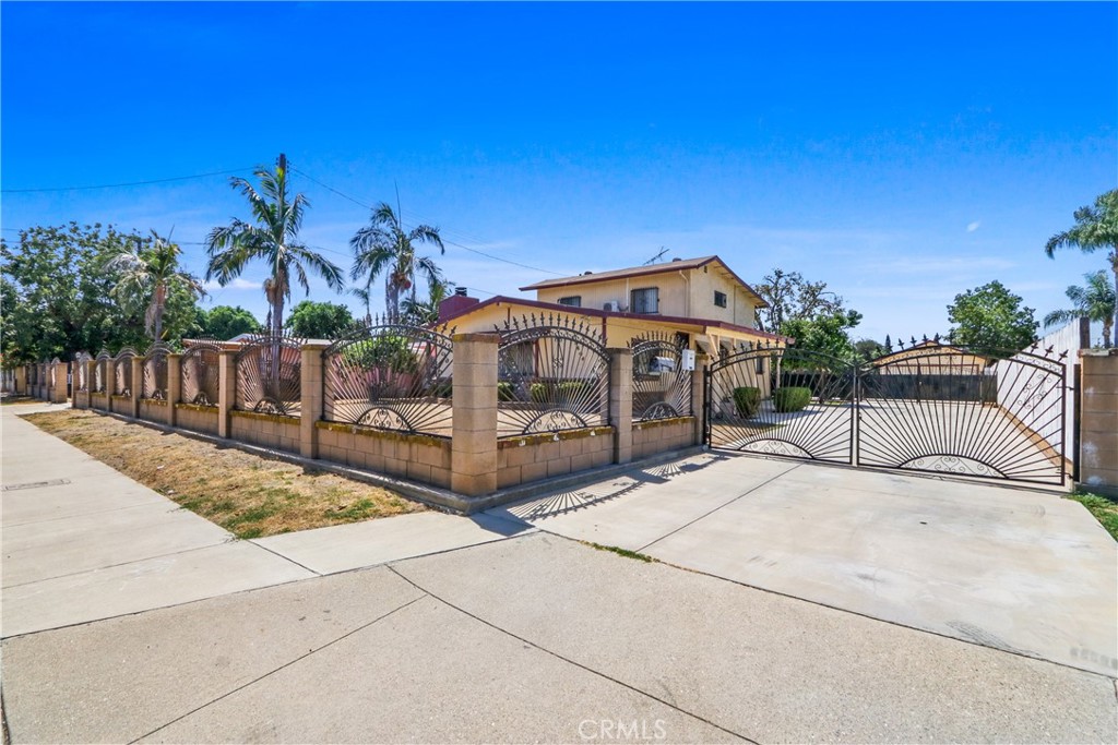 12404 Poinsettia Property Photo 6