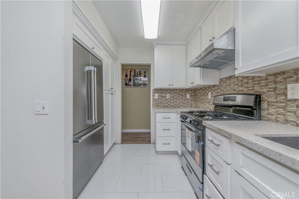 3790 Oakhurst Street Property Photo 4