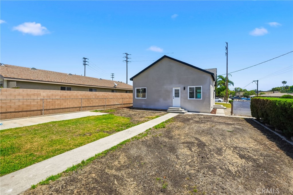 12940 4th Property Photo 5