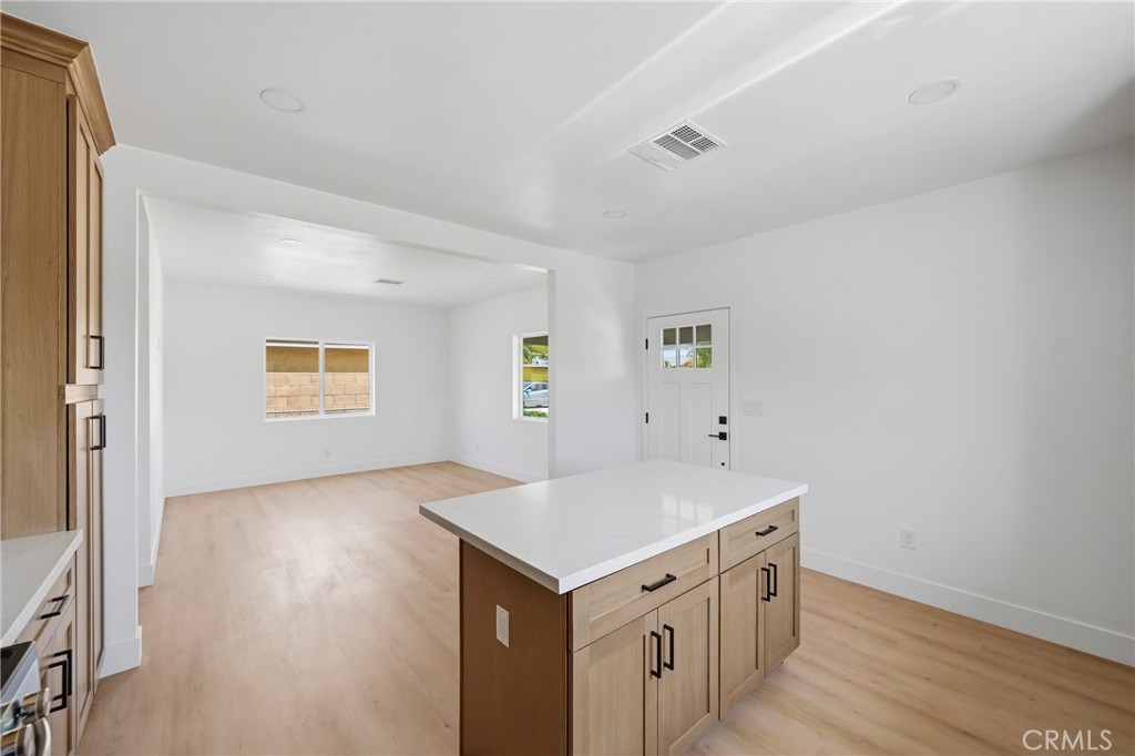 12940 4th Property Photo 15