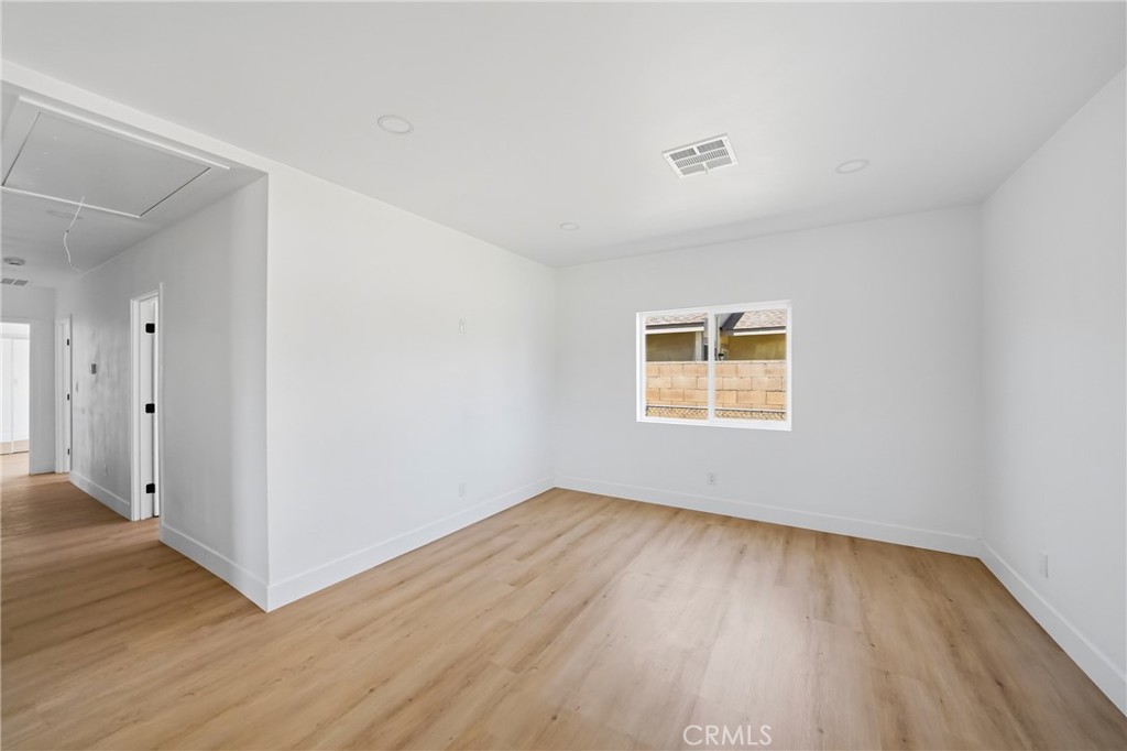 12940 4th Property Photo 19