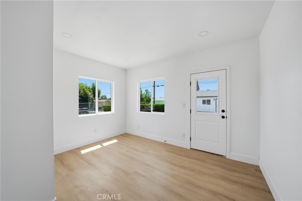 12940 4th Property Photo 26