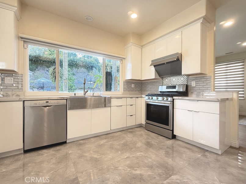 2026 Avenida Hacienda Property Photo 19