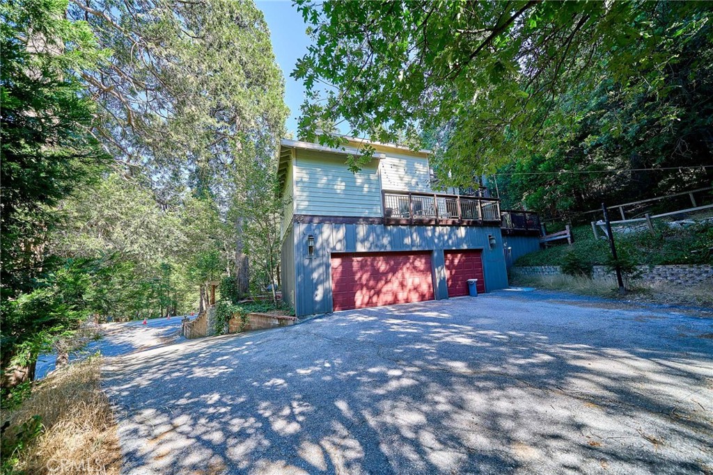 23891 Lakeview Property Photo 5