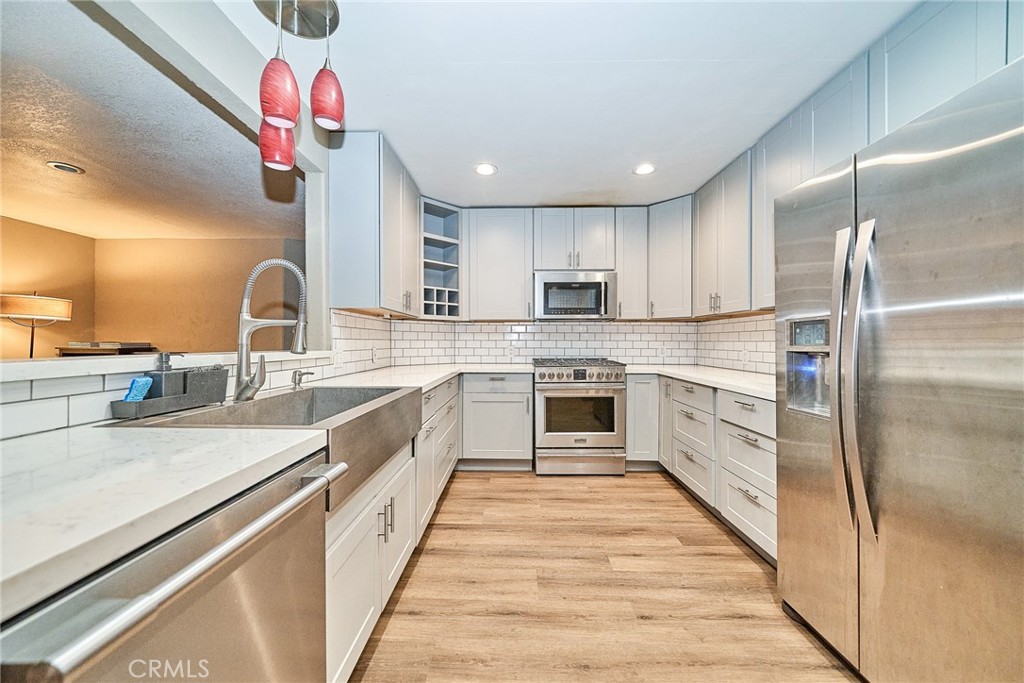 23891 Lakeview Property Photo 33