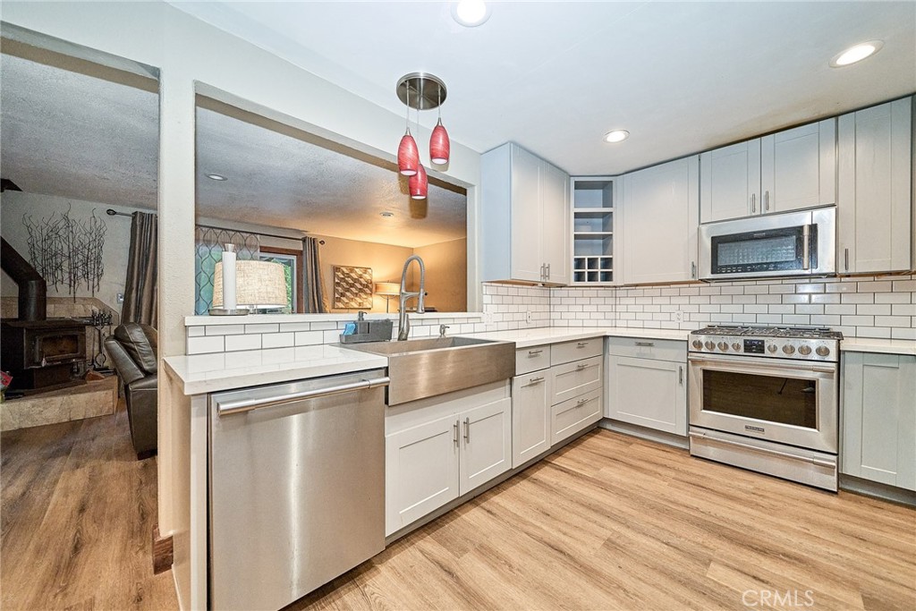 23891 Lakeview Property Photo 34