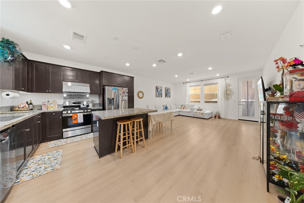 13931 Blossom Way Property Photo 18