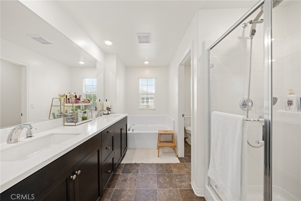 13931 Blossom Way Property Photo 36