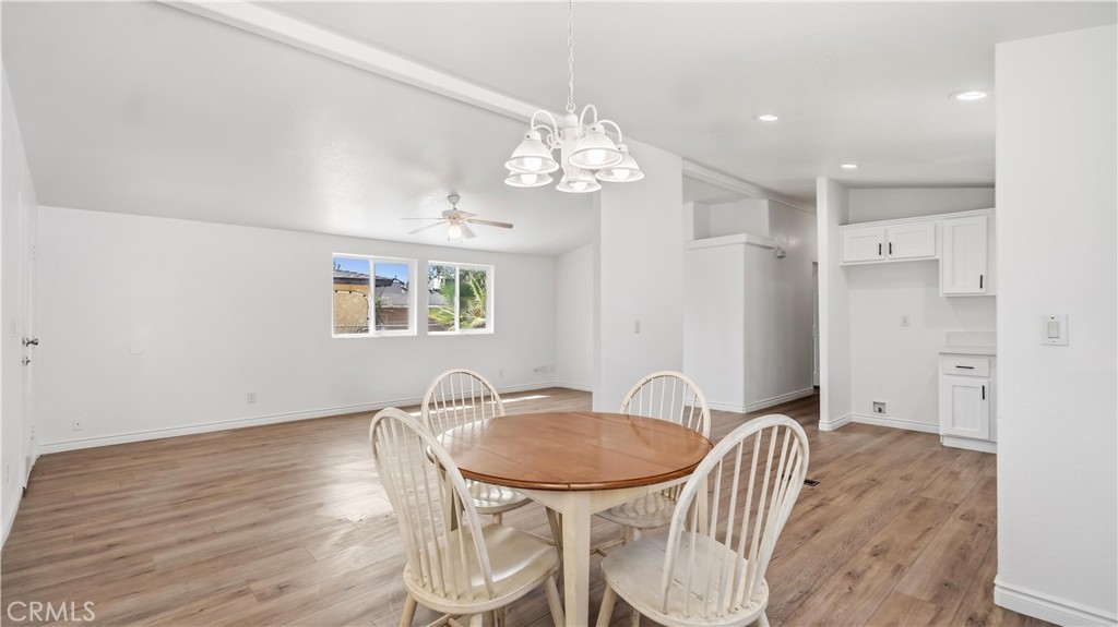 164 E Valley Street Property Photo 8