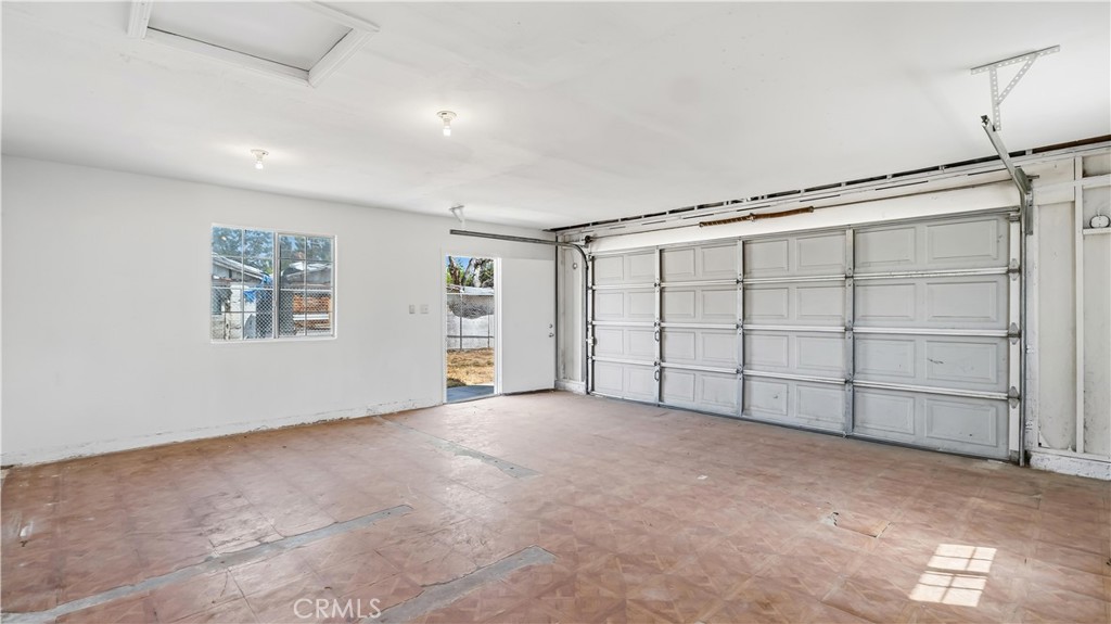 164 E Valley Street Property Photo 20