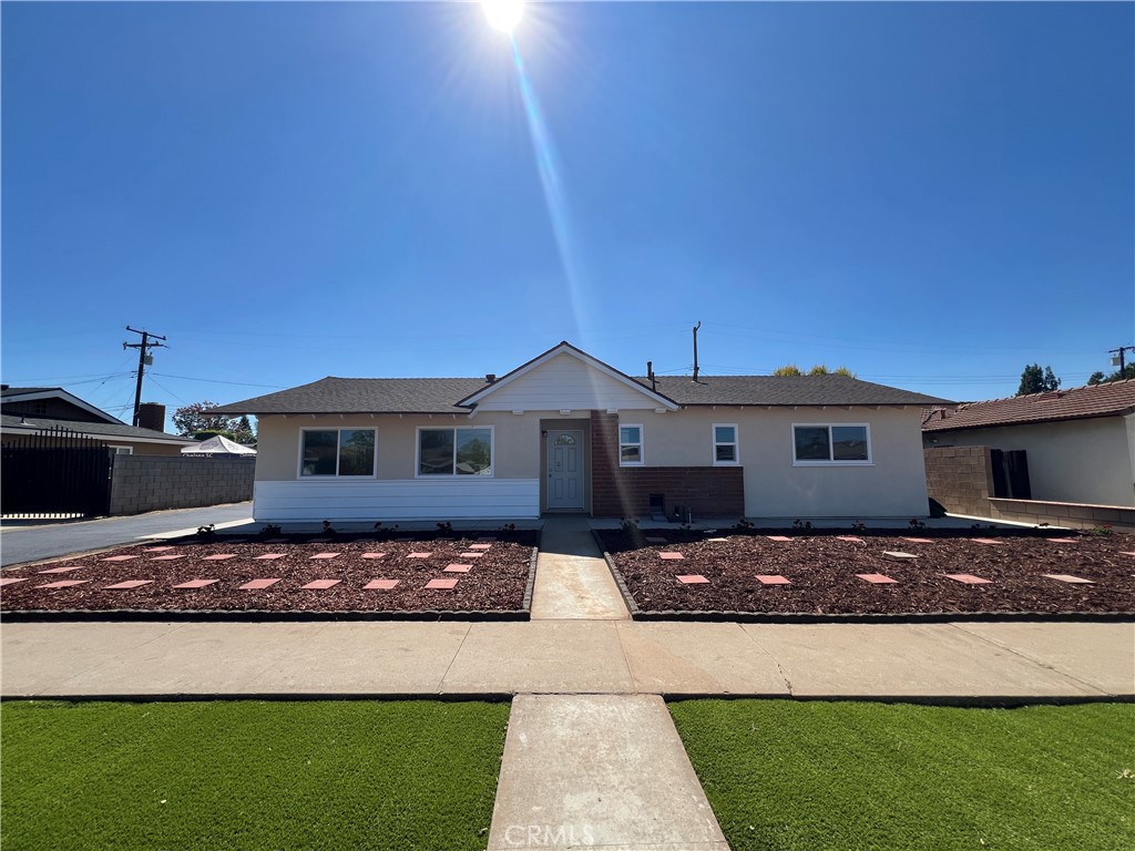 5261 Raintree St Property Photo 1