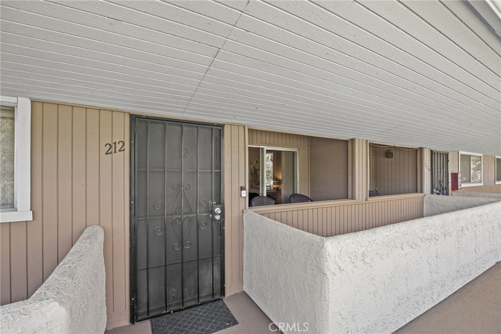 575 N Villa Court 212 Property Photo 3