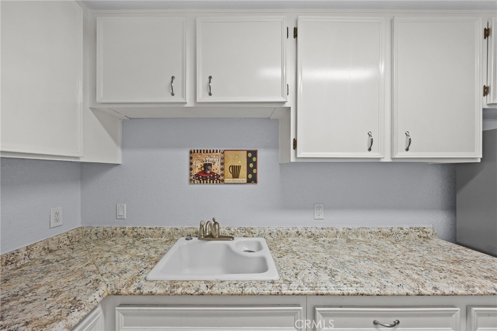 575 N Villa Court 212 Property Photo 14
