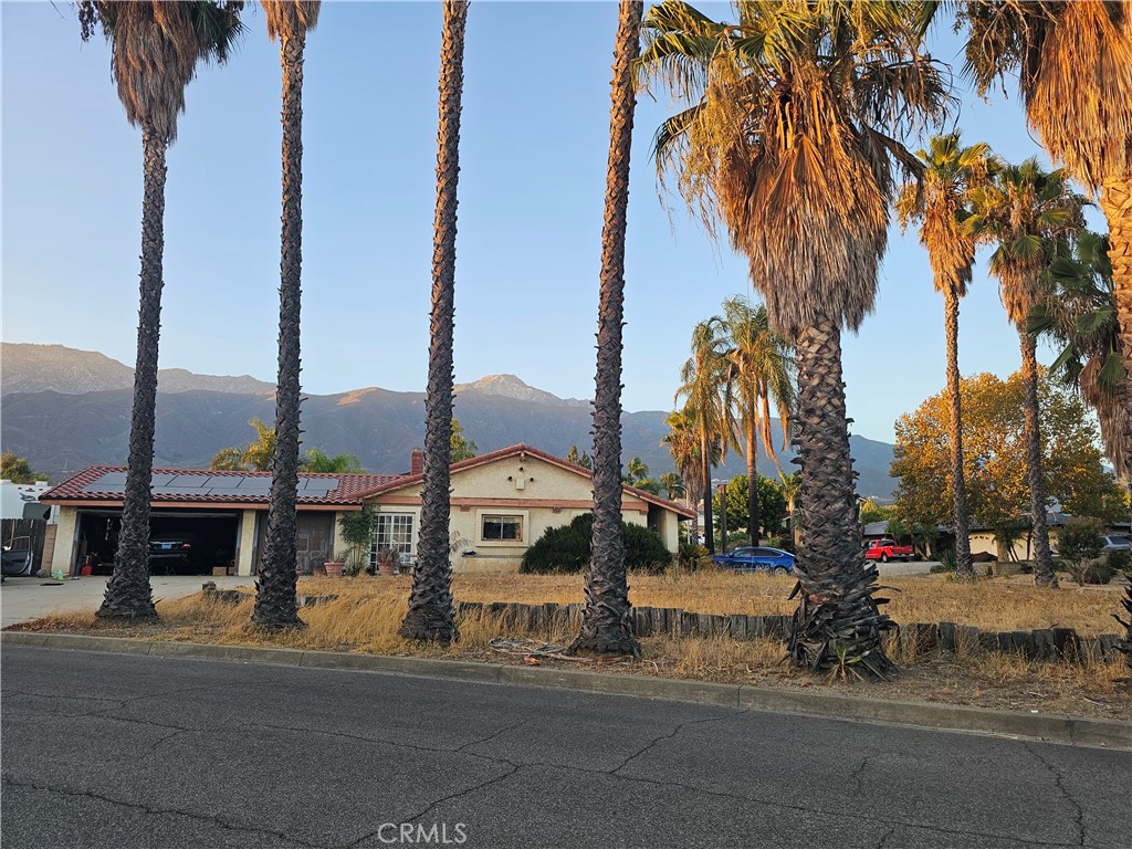 5846 Hillside Property Photo 1