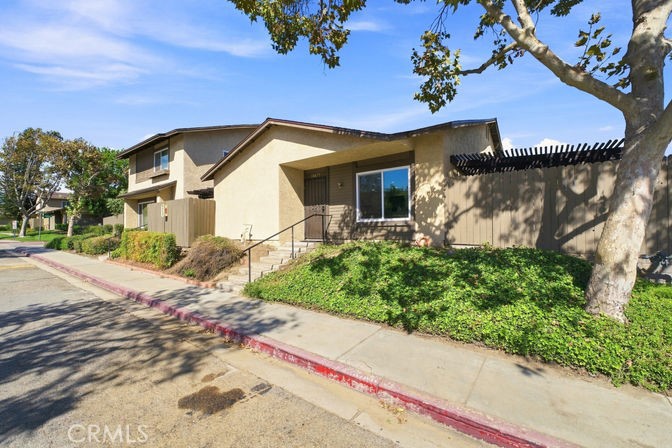 10477 Yosemite Property Photo 3