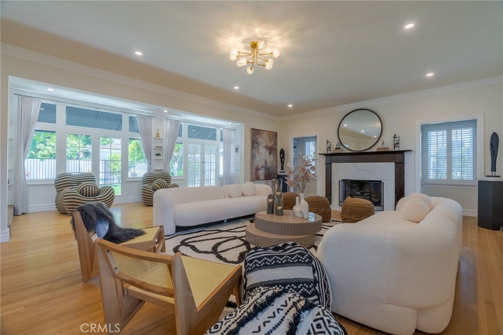 2245 E California Property Photo 4