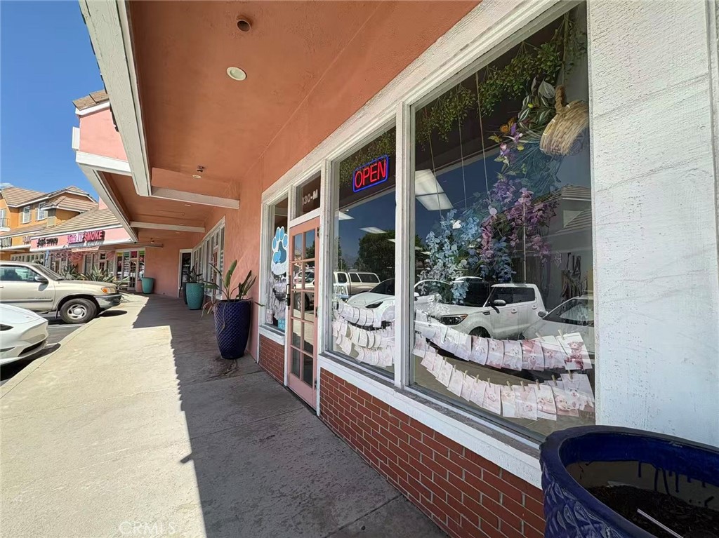130 S Mountain Ave #m M Property Photo 1