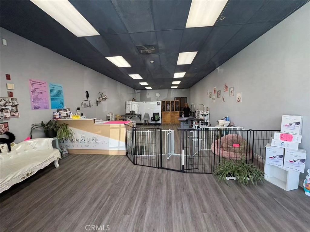 130 S Mountain Ave #m M Property Photo 2