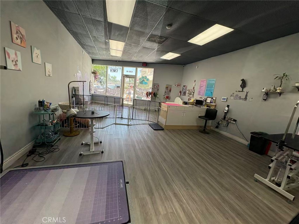 130 S Mountain Ave #m M Property Photo 6