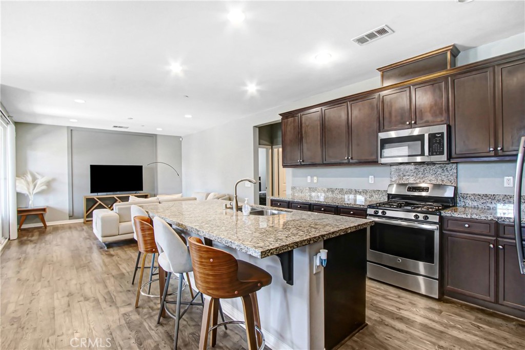14380 Penn Foster Property Photo 4