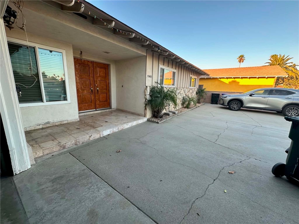 17458 Fontlee Lane Property Photo 1