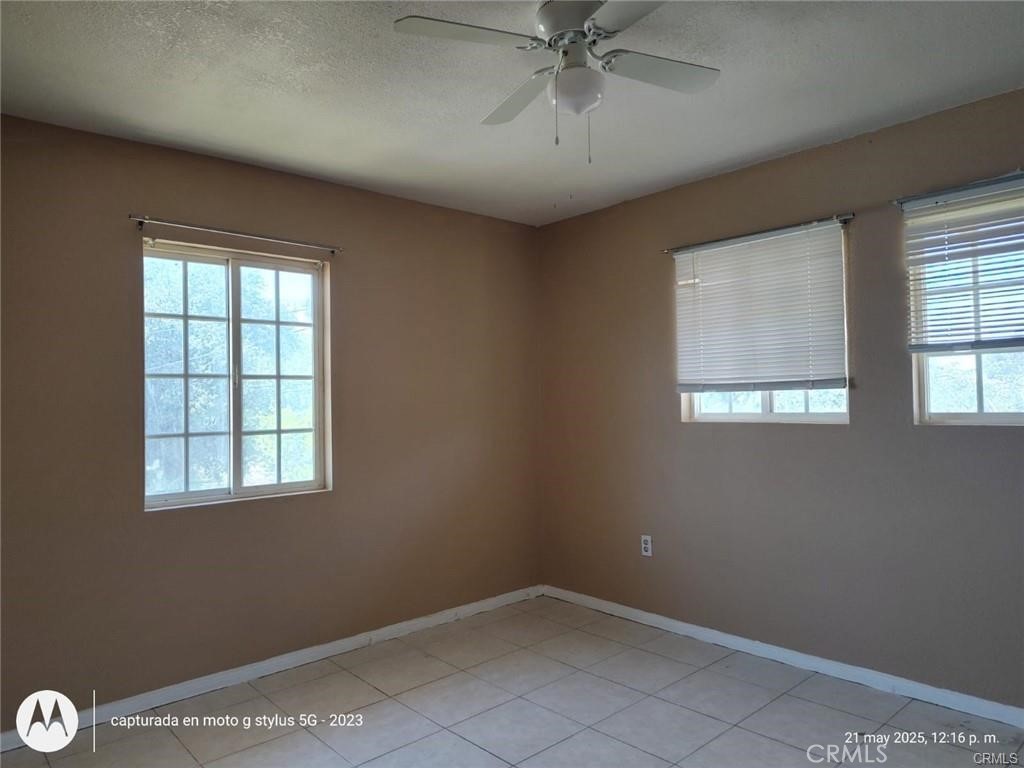 437 17th 8 Property Photo 2